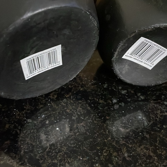 Set of 2 Black resin apples with brass stem and leaf. One is 6 1/2”, one 4” - Picture 4 of 4